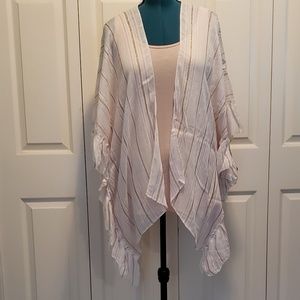 NWT INC Sheer Kimono